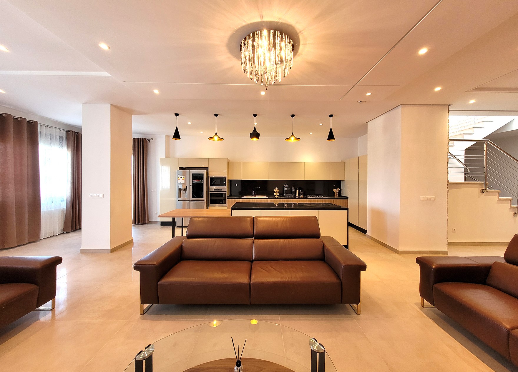 غرفة المعيشة مسكن الجنان، AMK حباش العقارية مطور العقارات الجزائر الترقية العقارية في الجزائر